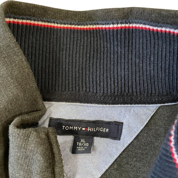 Tommy Hilfiger Sweatshirt Men's Size XL Gray 1/4 Zip Pullover 3-Season Wear - Picture 2 of 5